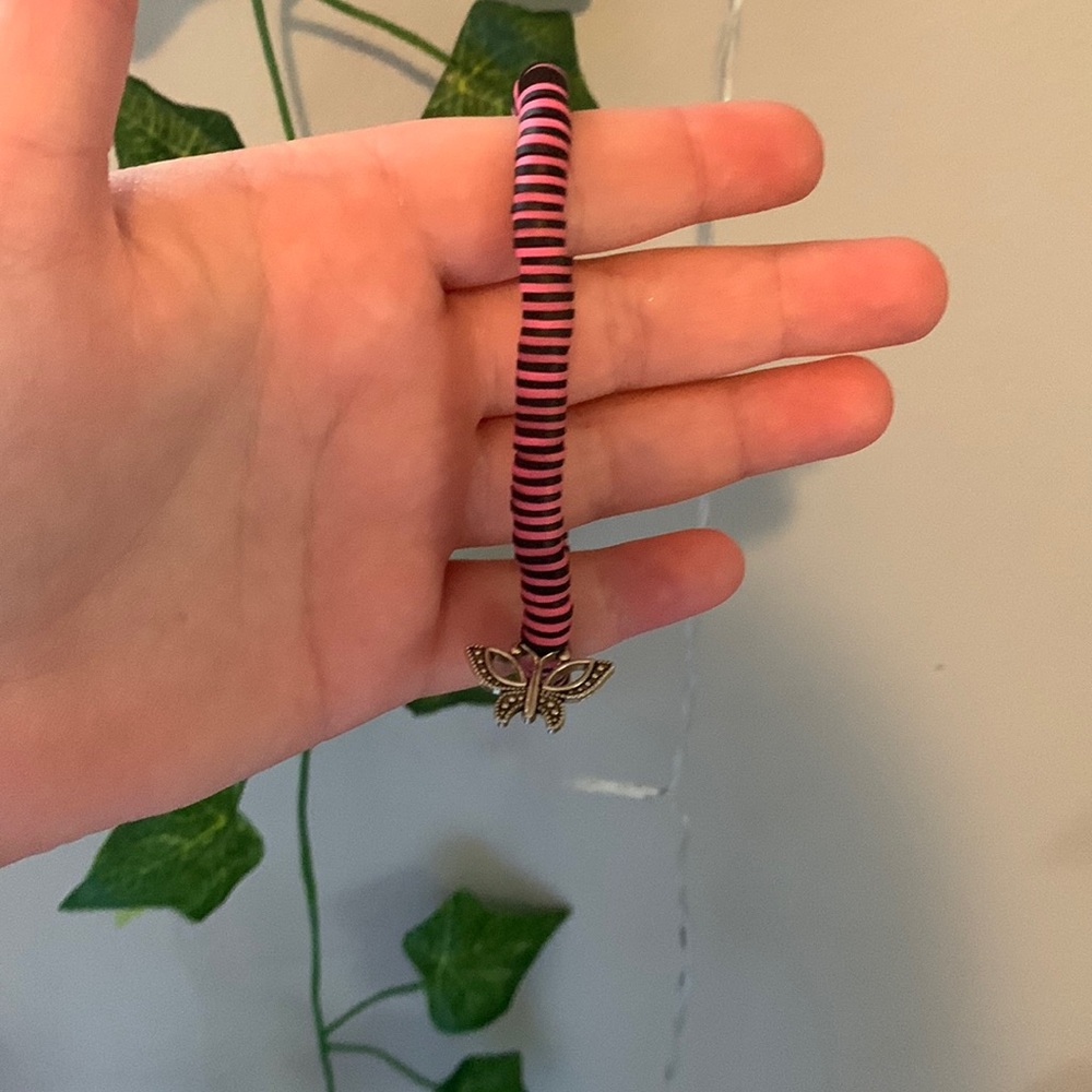 Pink and black clay bead bracelet